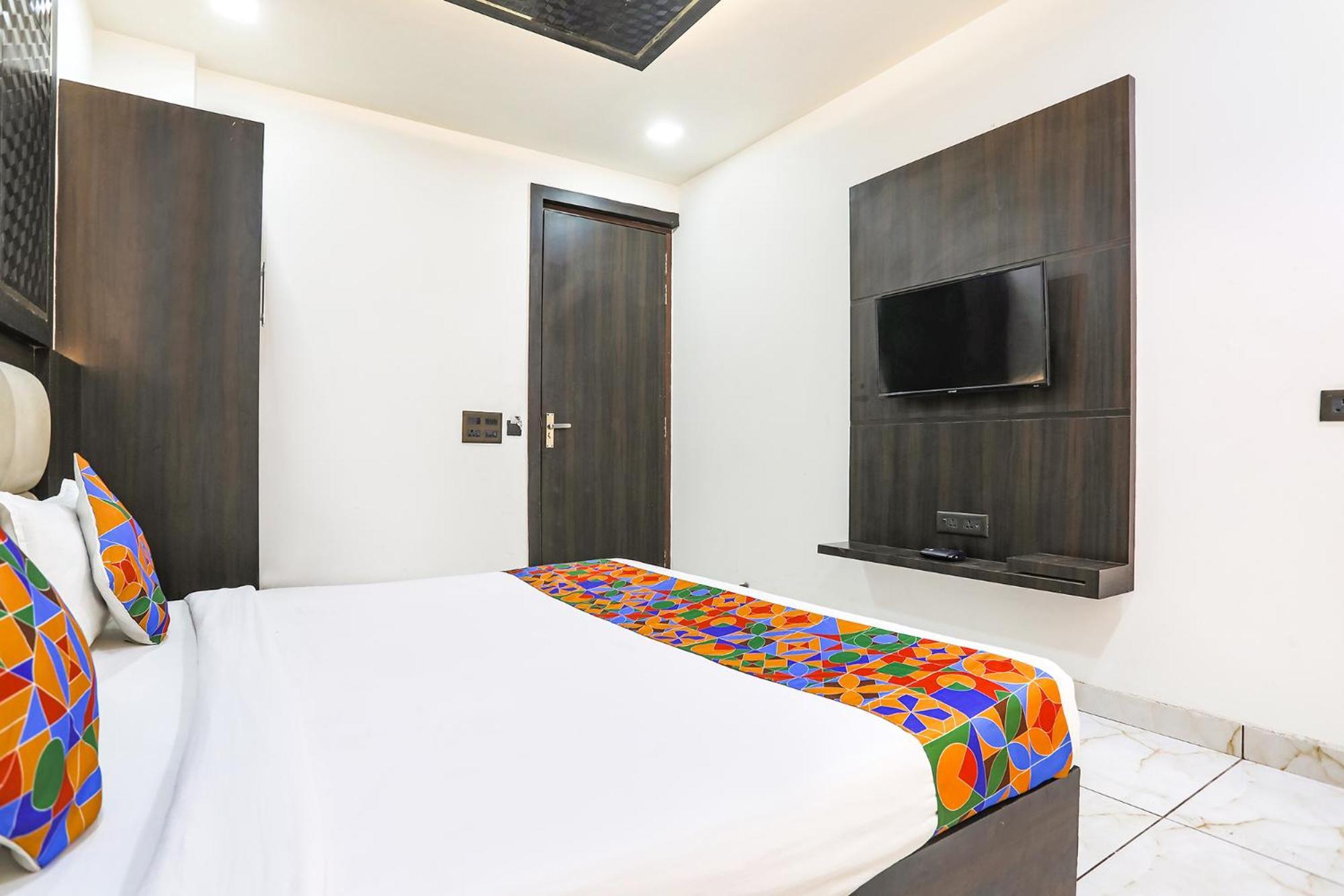 Fabhotel Grand Sparrow Tajganj Екстер'єр фото
