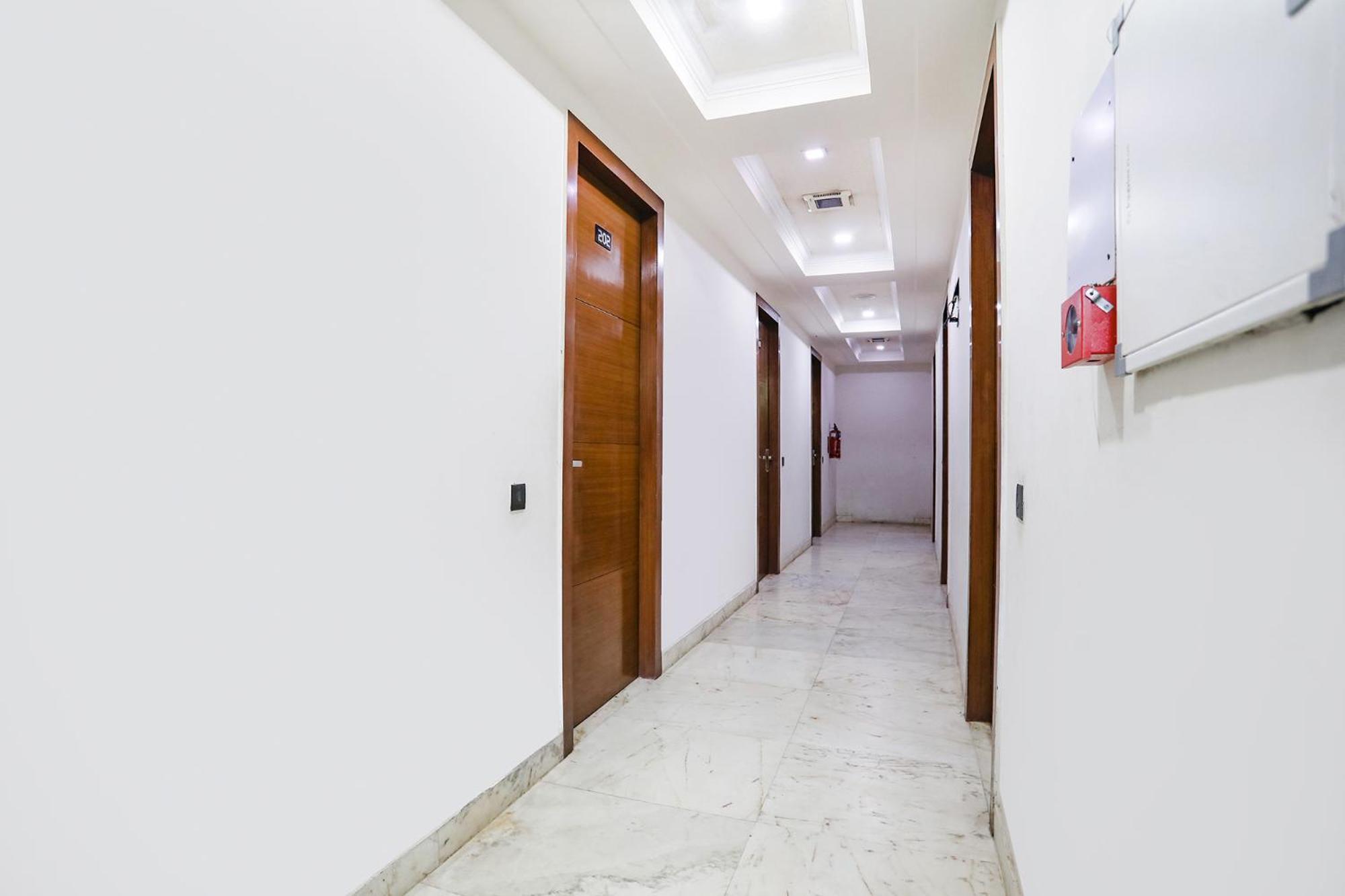 Fabhotel Grand Sparrow Tajganj Екстер'єр фото