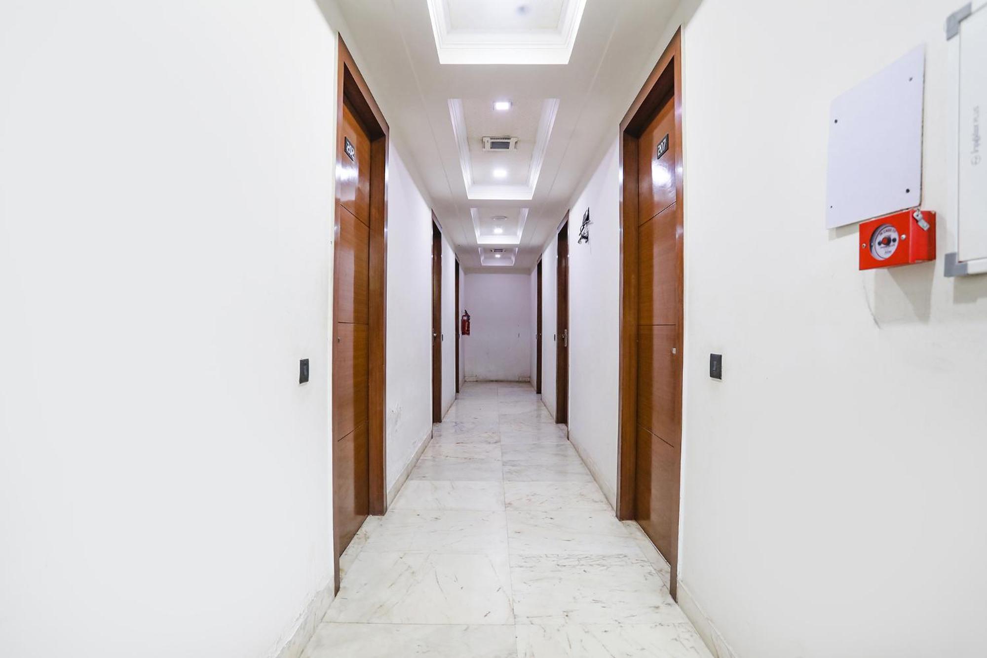 Fabhotel Grand Sparrow Tajganj Екстер'єр фото