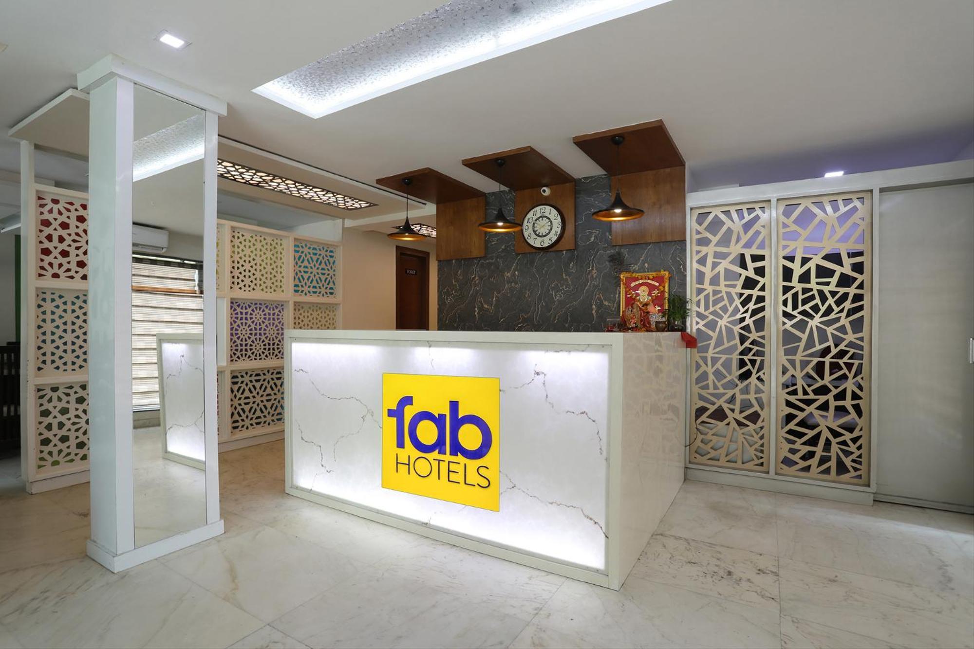 Fabhotel Grand Sparrow Tajganj Екстер'єр фото